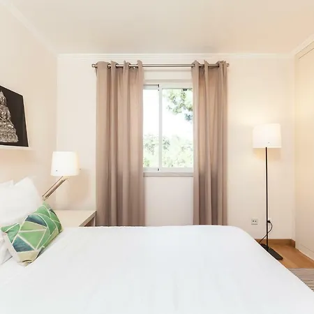 Bwelcome Aroeira & Golf Apartment
