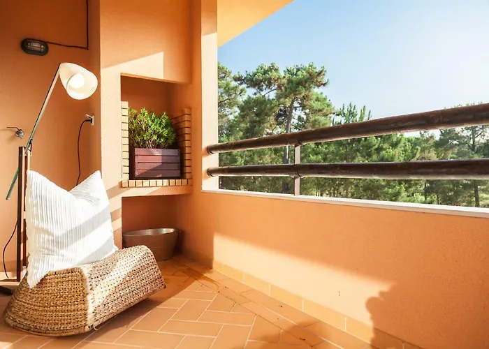 Bwelcome Aroeira & Golf דירה